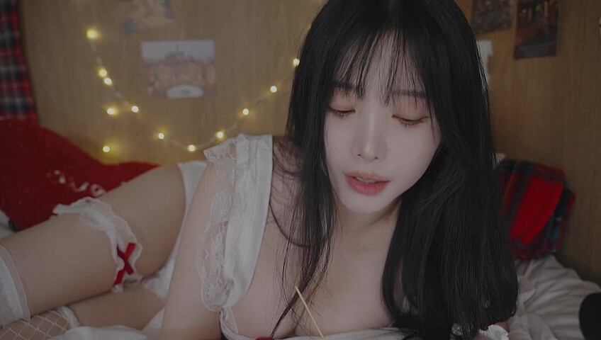 ASMR Yoon Ying - 23 November 2025 - Mama Made Sleeping Cafe