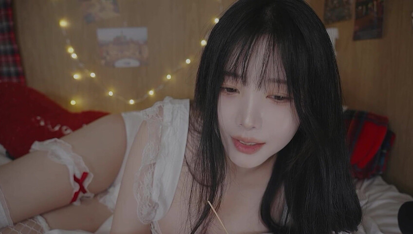 ASMR Yoon Ying - 23 November 2025 - Mama Made Sleeping Cafe