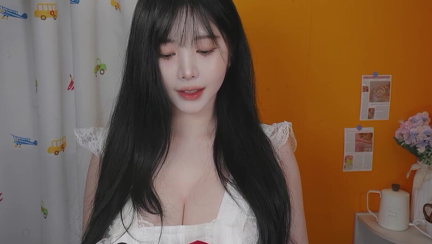 ASMR Yoon Ying - 23 November 2025 - Mama Made Sleeping Cafe