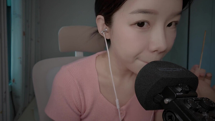 ASMR Yeonchu - Weird Demon Roleplay [3-in-1 Gift Set]