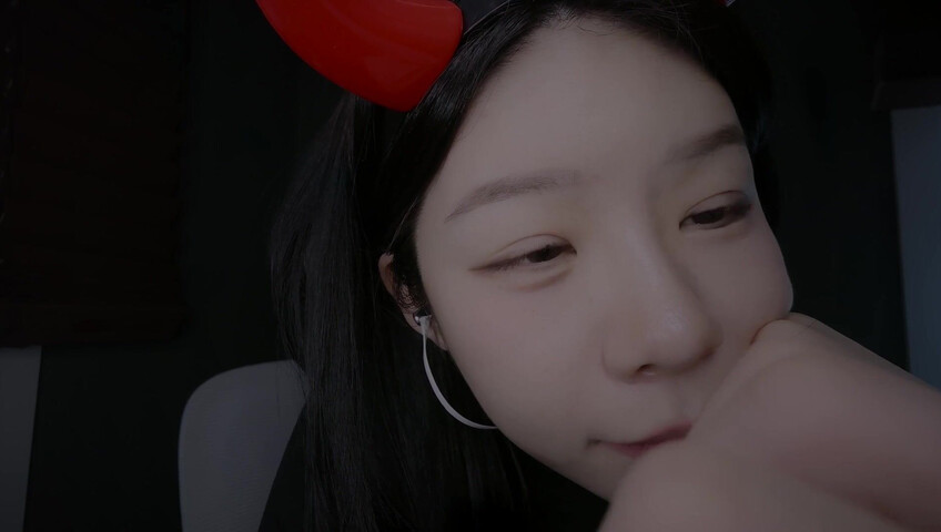 ASMR Yeonchu - Weird Demon Roleplay [3-in-1 Gift Set]