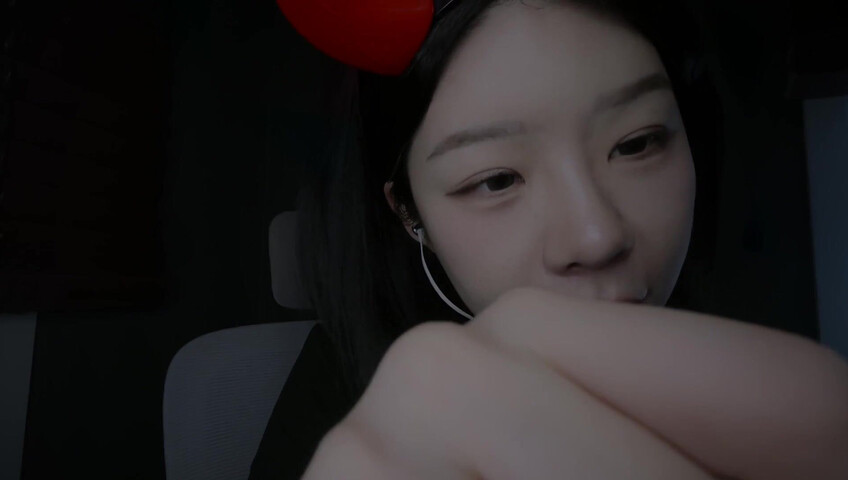 ASMR Yeonchu - Weird Demon Roleplay [3-in-1 Gift Set]