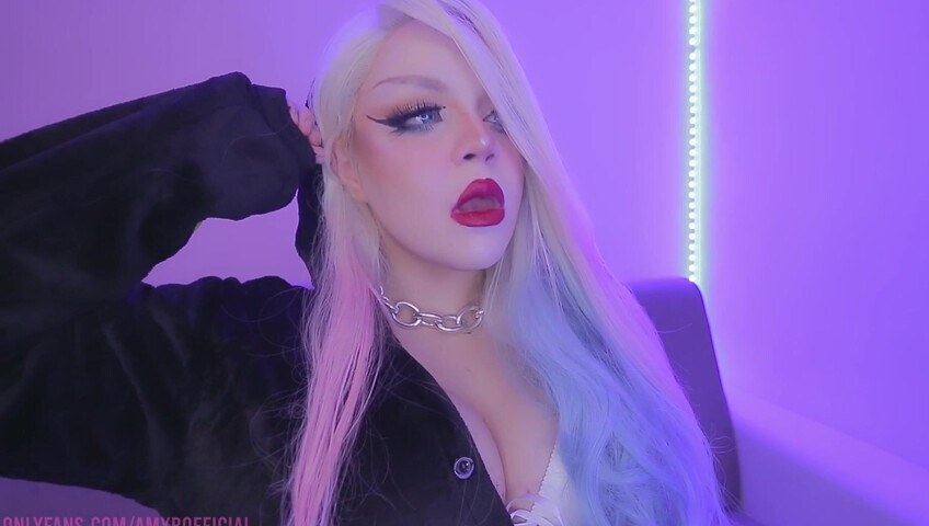 ASMR AmyB - ASMR - SPITTING QUEEN