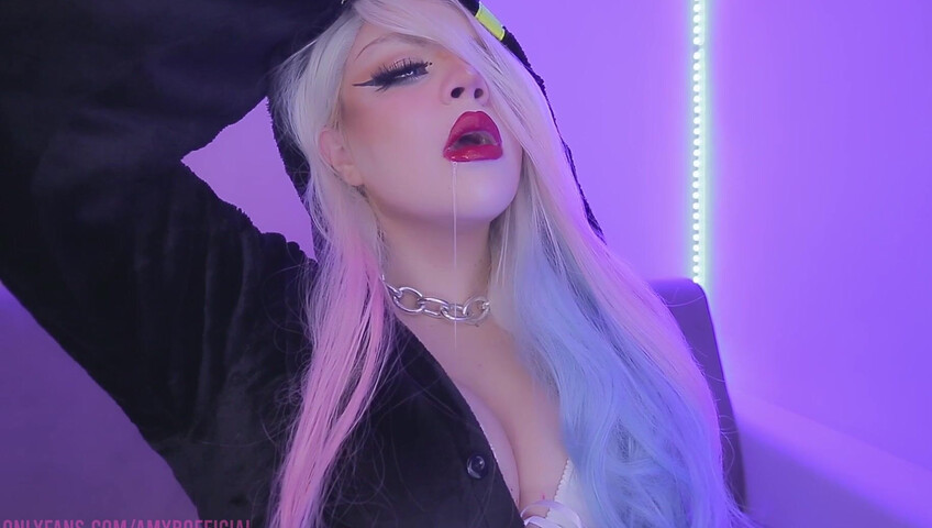 ASMR AmyB - ASMR - SPITTING QUEEN