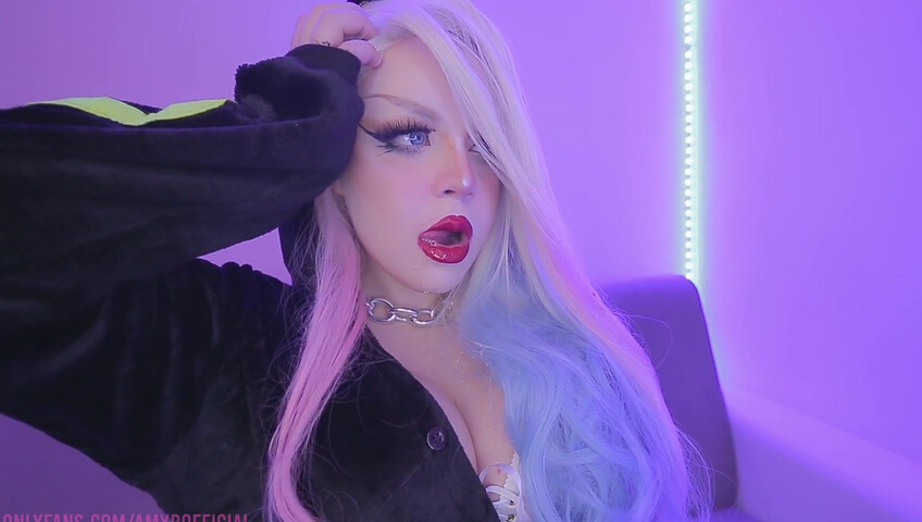 ASMR AmyB - ASMR - SPITTING QUEEN