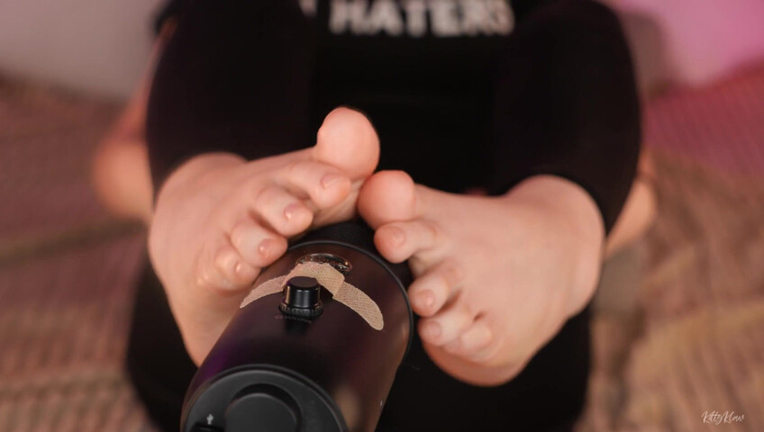 KittyKlaw ASMR - 16 November 2025 -  Foot Ear Massage