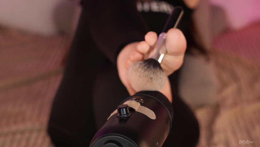 KittyKlaw ASMR - 16 November 2025 -  Foot Ear Massage