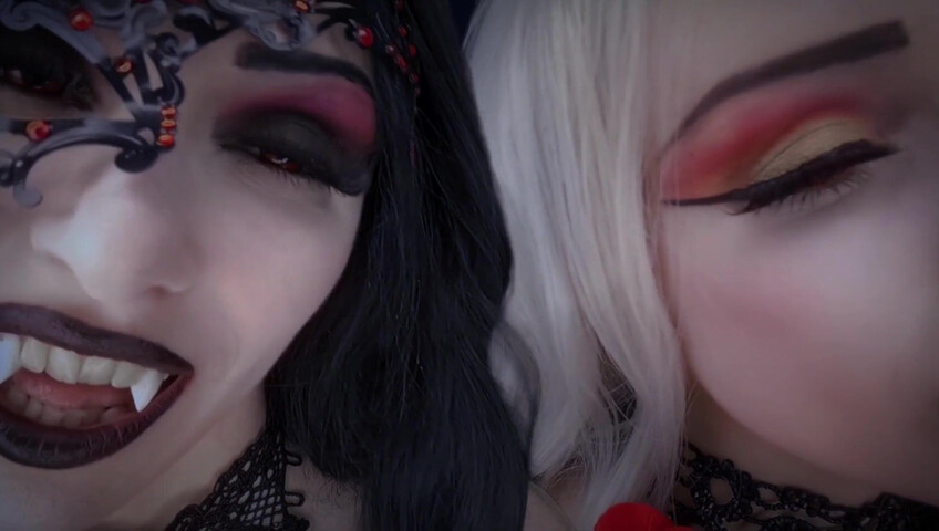 Egilea ASMR - Vampire sisters kisses