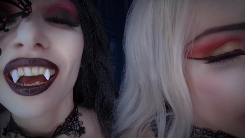Egilea ASMR - Vampire sisters kisses