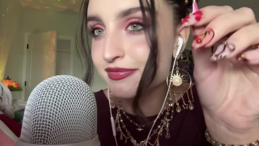 Beebee ASMR - Extra Gum Chewing, Wet Mouth Sounds, Inaudible Whispering, Hand Sounds