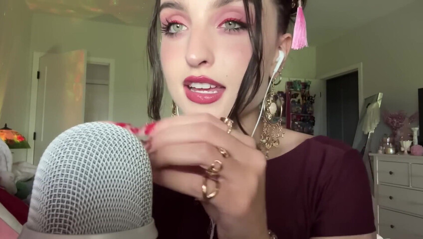 Beebee ASMR - Extra Gum Chewing, Wet Mouth Sounds, Inaudible Whispering, Hand Sounds