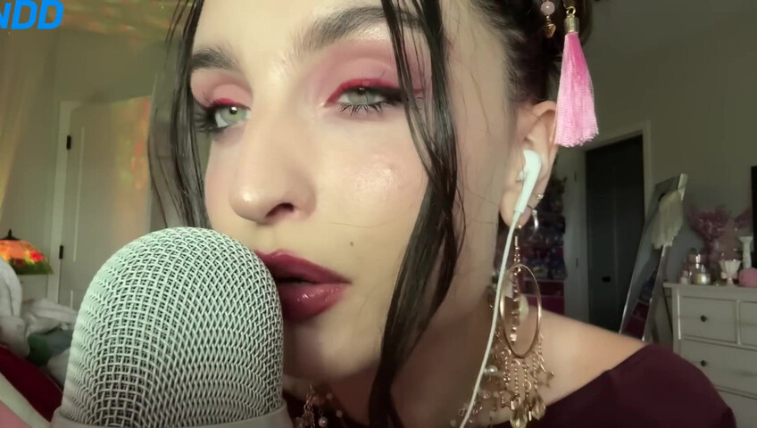 Beebee ASMR - Extra Gum Chewing, Wet Mouth Sounds, Inaudible Whispering, Hand Sounds