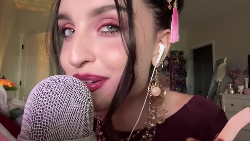 Beebee ASMR - Extra Gum Chewing, Wet Mouth Sounds, Inaudible Whispering, Hand Sounds