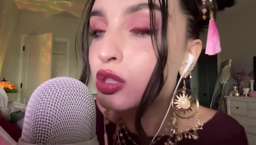 Beebee ASMR - Extra Gum Chewing, Wet Mouth Sounds, Inaudible Whispering, Hand Sounds