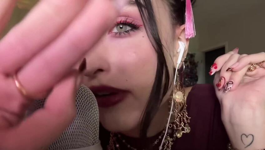 Beebee ASMR - Extra Gum Chewing, Wet Mouth Sounds, Inaudible Whispering, Hand Sounds