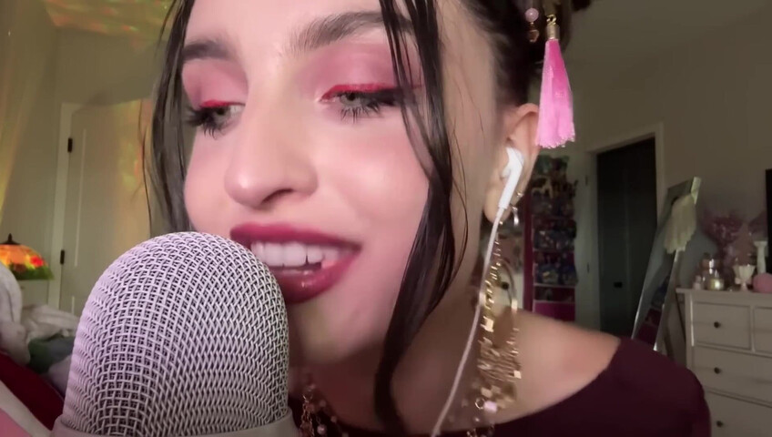 Beebee ASMR - Extra Gum Chewing, Wet Mouth Sounds, Inaudible Whispering, Hand Sounds