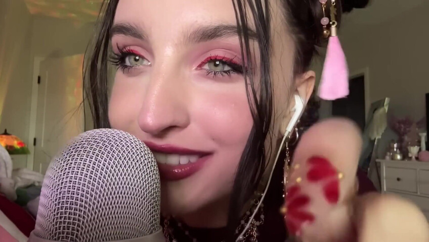 Beebee ASMR - Extra Gum Chewing, Wet Mouth Sounds, Inaudible Whispering, Hand Sounds