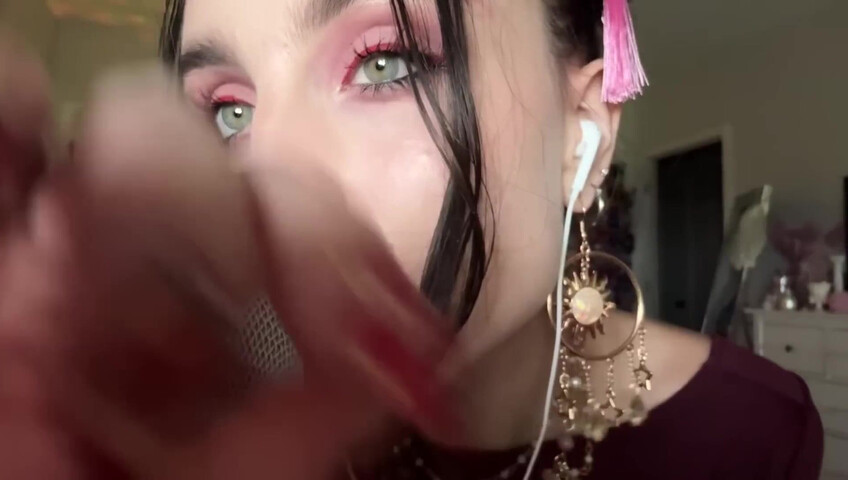 Beebee ASMR - Extra Gum Chewing, Wet Mouth Sounds, Inaudible Whispering, Hand Sounds