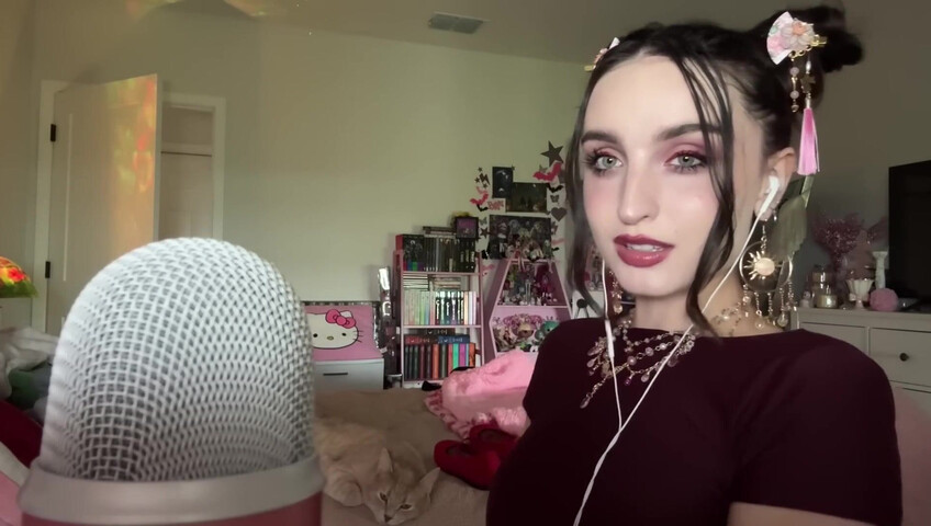 Beebee ASMR - Extra Gum Chewing, Wet Mouth Sounds, Inaudible Whispering, Hand Sounds