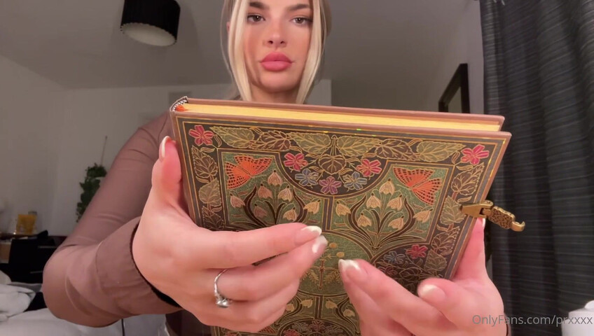 Pasmrx ASMR - Tapping & Scratching & Undressing