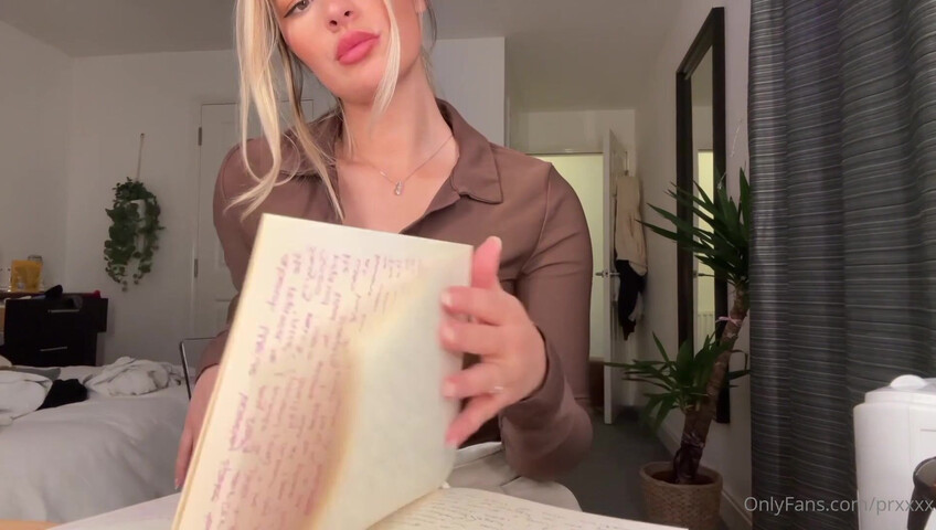 Pasmrx ASMR - Tapping & Scratching & Undressing