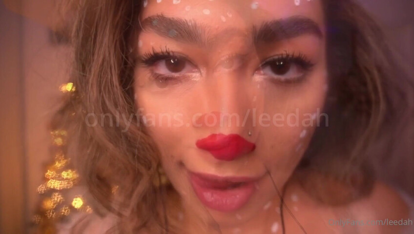 Leedah ASMR - Red-nosed kisses