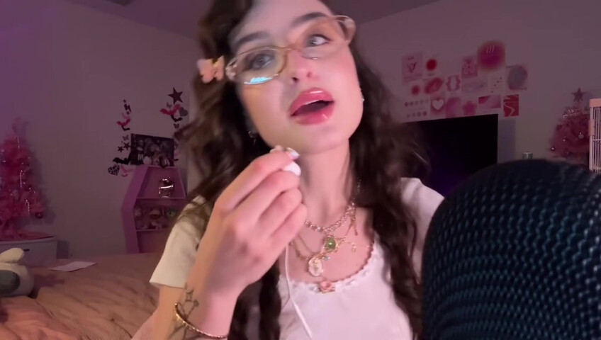 BeeBee ASMR - ASMR LOVE BOMB TRIGGER Hand Sounds, Mouth Sounds, Positive Affirmations