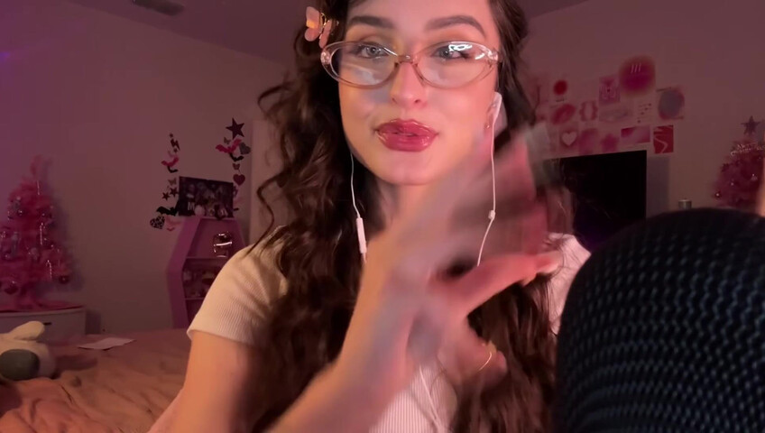 BeeBee ASMR - ASMR LOVE BOMB TRIGGER Hand Sounds, Mouth Sounds, Positive Affirmations