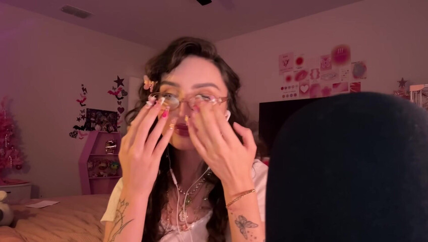 BeeBee ASMR - ASMR LOVE BOMB TRIGGER Hand Sounds, Mouth Sounds, Positive Affirmations