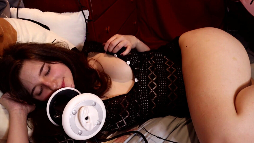 Aftynrose ASMR - Girlfriend's Cuddly Lingerie Try-On (and BJ!)