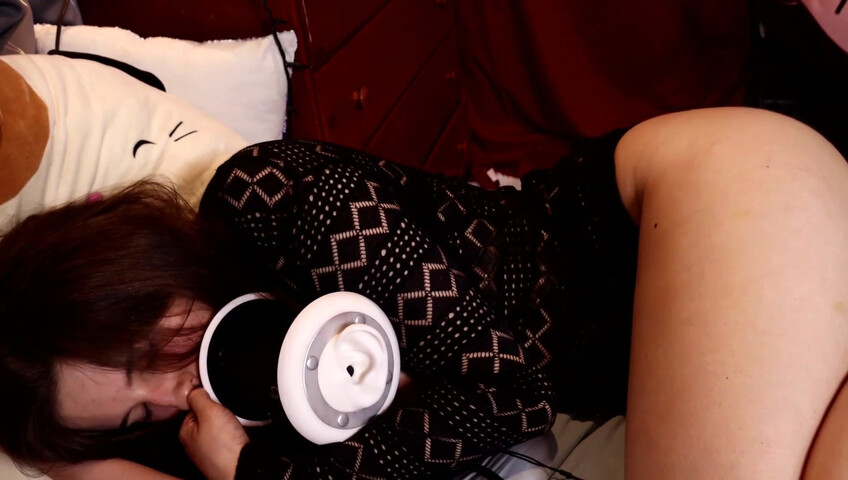 Aftynrose ASMR - Girlfriend's Cuddly Lingerie Try-On (and BJ!)