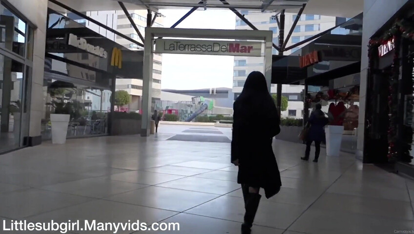Exhibitionist Littlesubgirl Flashes Her Goodies In Public - Masturbation - Outdoor - Fetish - Exhibitionism - Asian - Petite - Skinny - Squirting - Climax - Clit Rubbing