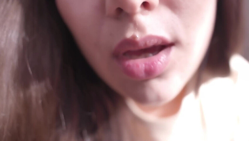 ASMR HoneyGirl – Close-Up Mouth Sounds Just for You