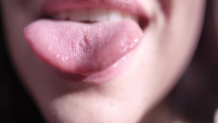 ASMR HoneyGirl – Close-Up Mouth Sounds Just for You