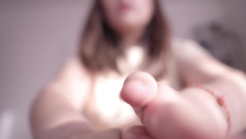 ASMR HoneyGirl – Close-Up Mouth Sounds Just for You