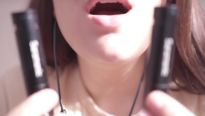 ASMR HoneyGirl – Close-Up Mouth Sounds Just for You