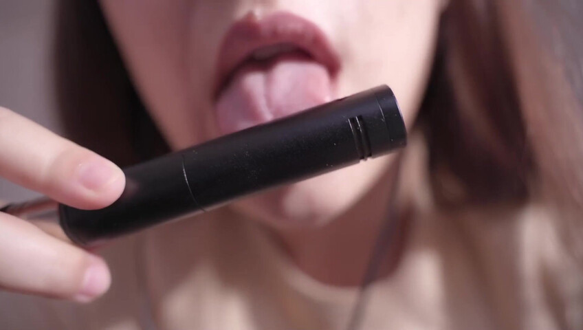ASMR HoneyGirl – Close-Up Mouth Sounds Just for You