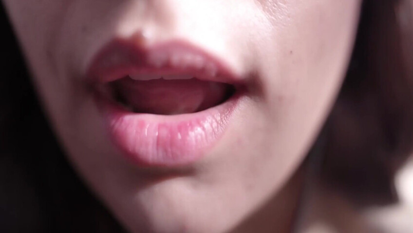 ASMR HoneyGirl – Close-Up Mouth Sounds Just for You