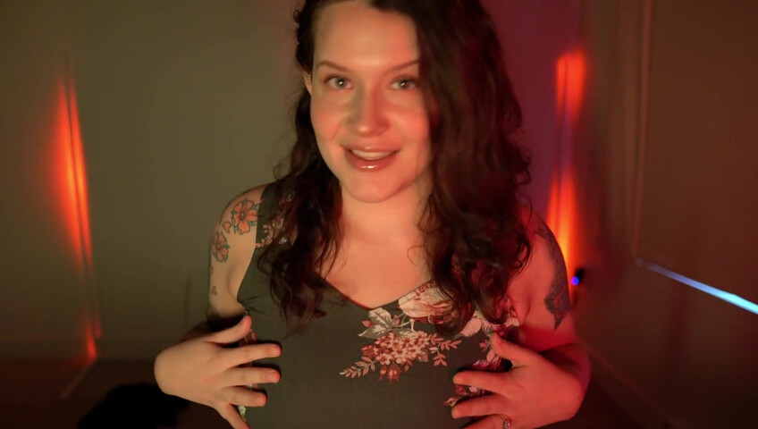 Little Clover Whispers - Kissing booth