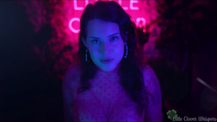 Little Clover Whispers - Hooking up at the club