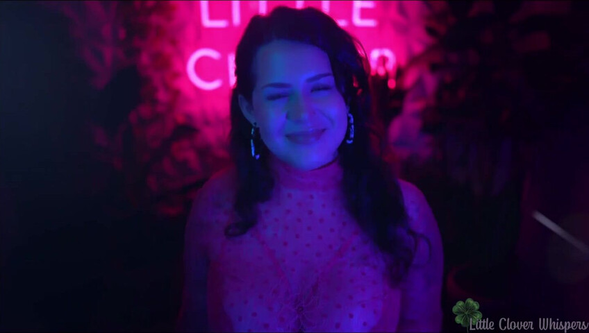 Little Clover Whispers - Hooking up at the club