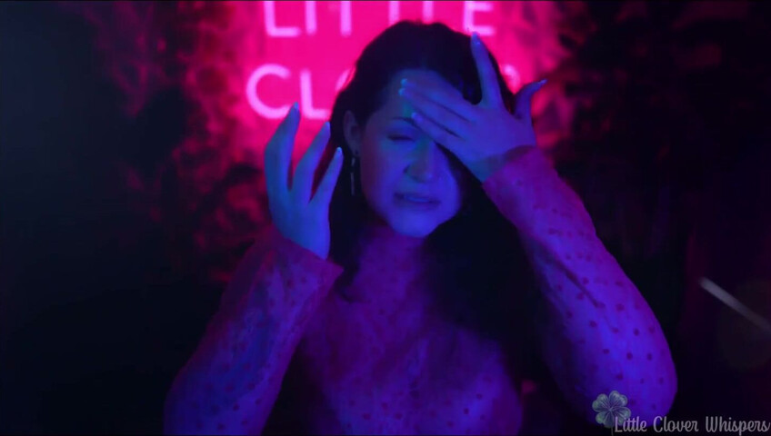 Little Clover Whispers - Hooking up at the club