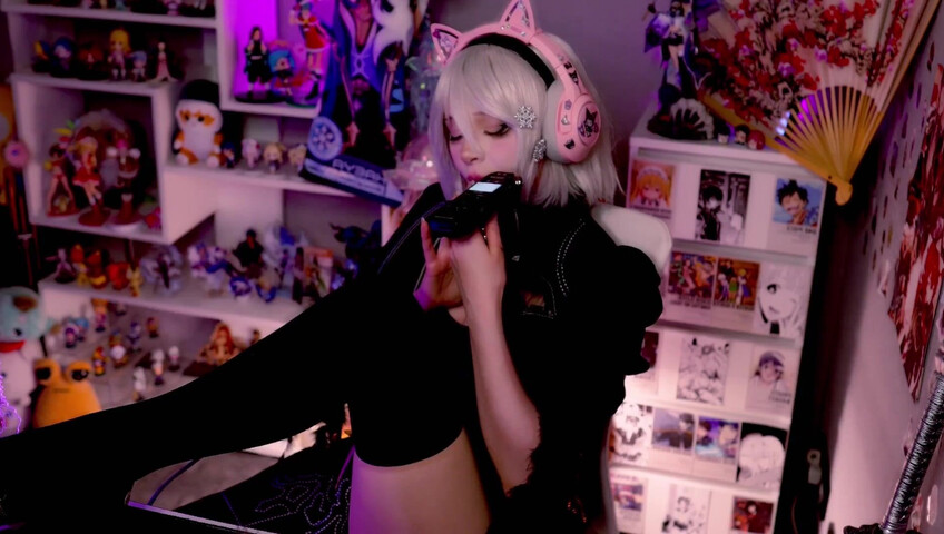 LinaNeyeon - 22 Jun 2025 - Soft ASMR on Taskam – Mouth Sounds & Clothing Scratches