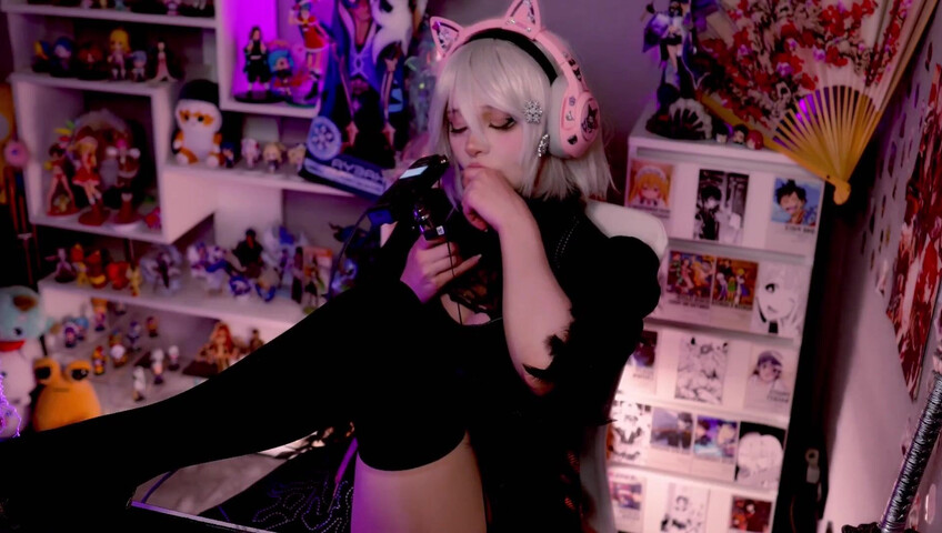 LinaNeyeon - 22 Jun 2025 - Soft ASMR on Taskam – Mouth Sounds & Clothing Scratches