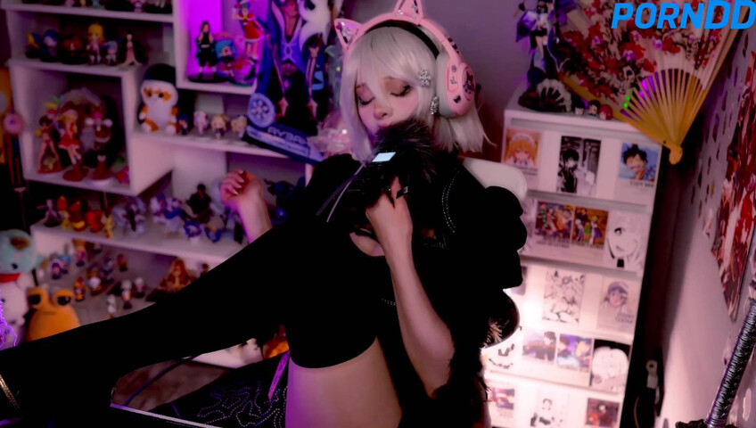 LinaNeyeon - 22 Jun 2025 - Soft ASMR on Taskam – Mouth Sounds & Clothing Scratches