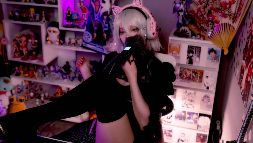 LinaNeyeon - 22 Jun 2025 - Soft ASMR on Taskam – Mouth Sounds & Clothing Scratches