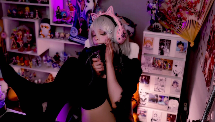 LinaNeyeon - 22 Jun 2025 - Soft ASMR on Taskam – Mouth Sounds & Clothing Scratches