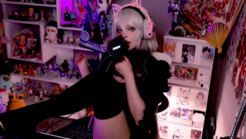 LinaNeyeon - 22 Jun 2025 - Soft ASMR on Taskam – Mouth Sounds & Clothing Scratches