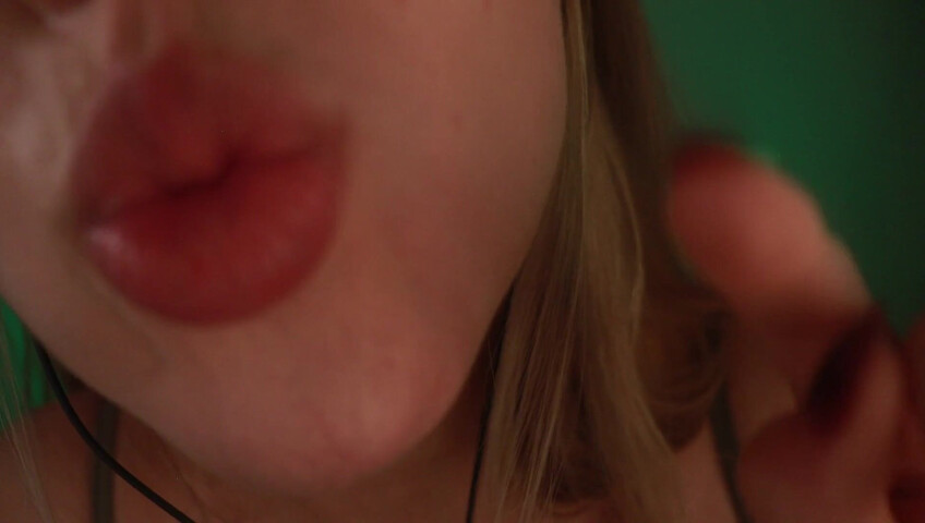 FrivolousFox ASMR - Foggy Kisses ASMR