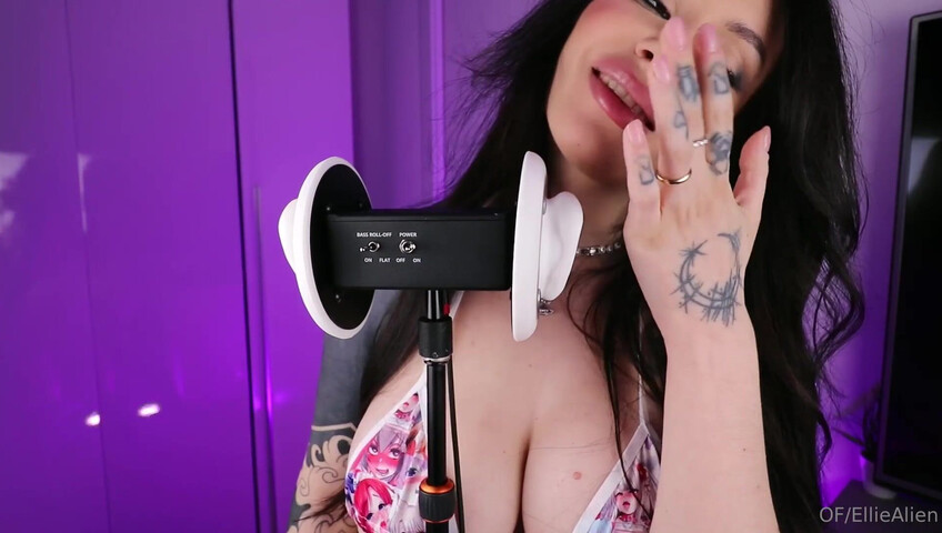 Ellie Alien ASMR - 5 Sep 2025 - SEXY BIKINI | SENSUAL STICKY KISS & SPIT PAINTING